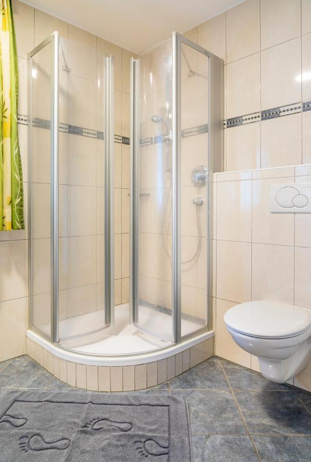 Matzhof Apartment ลีโอกัง ภายนอก รูปภาพ